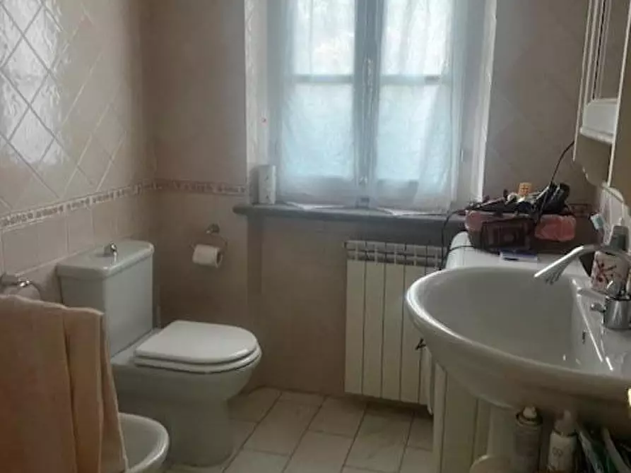 Immagine 13 di Villa in vendita  a Carrara