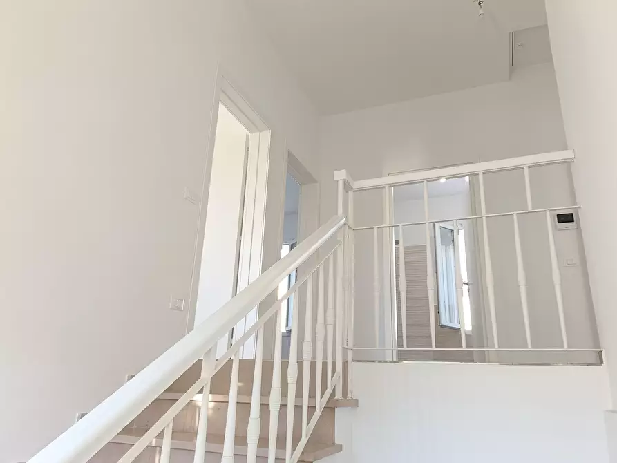 Immagine 21 di Villetta a schiera in vendita  a Empoli