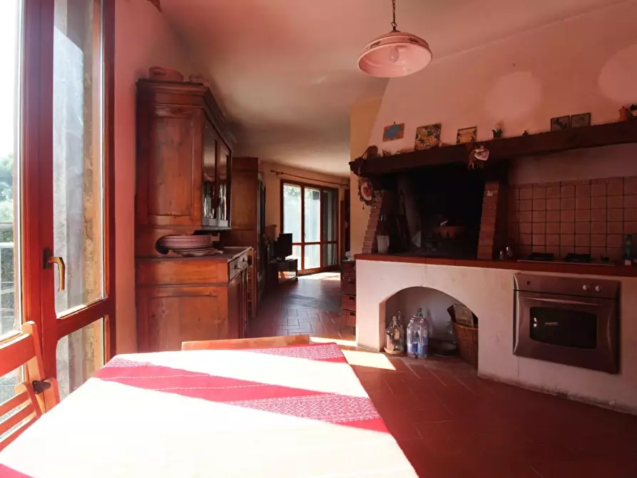 Immagine 37 di Villa in vendita  a San Giuliano Terme