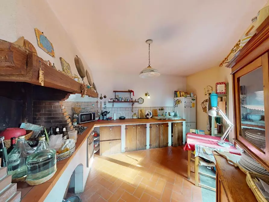 Immagine 39 di Villa in vendita  a San Giuliano Terme