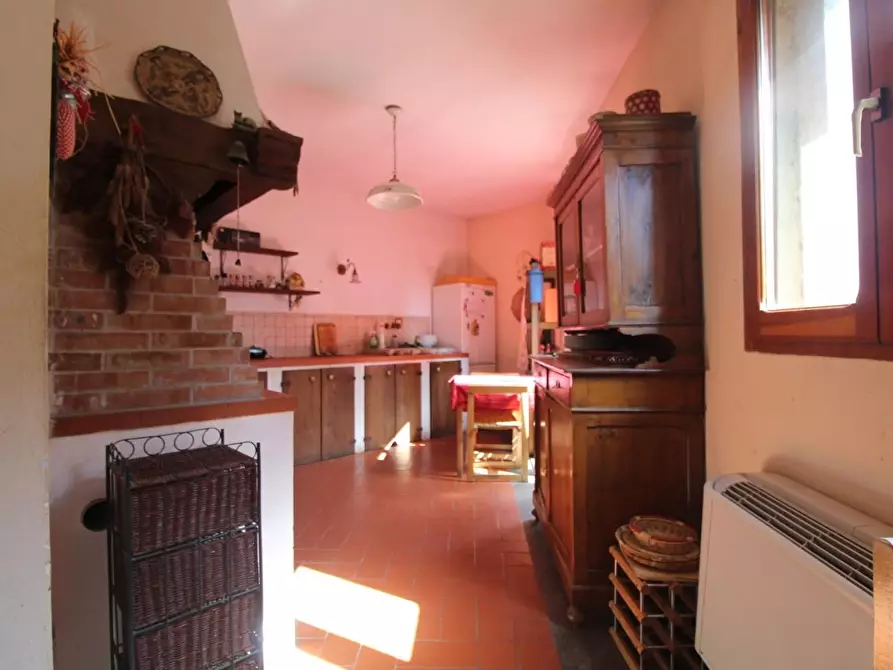 Immagine 35 di Villa in vendita  a San Giuliano Terme