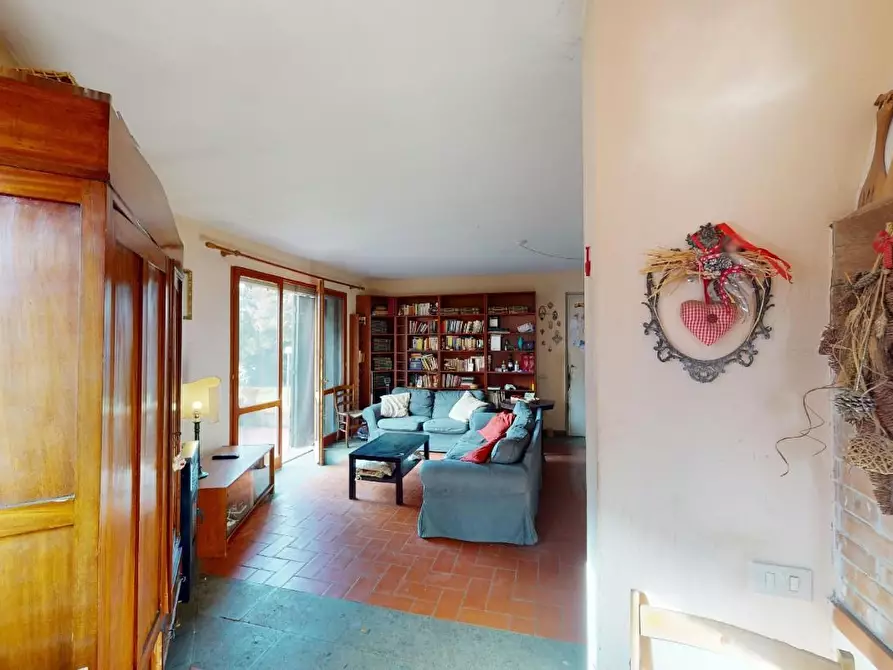 Immagine 23 di Villa in vendita  a San Giuliano Terme