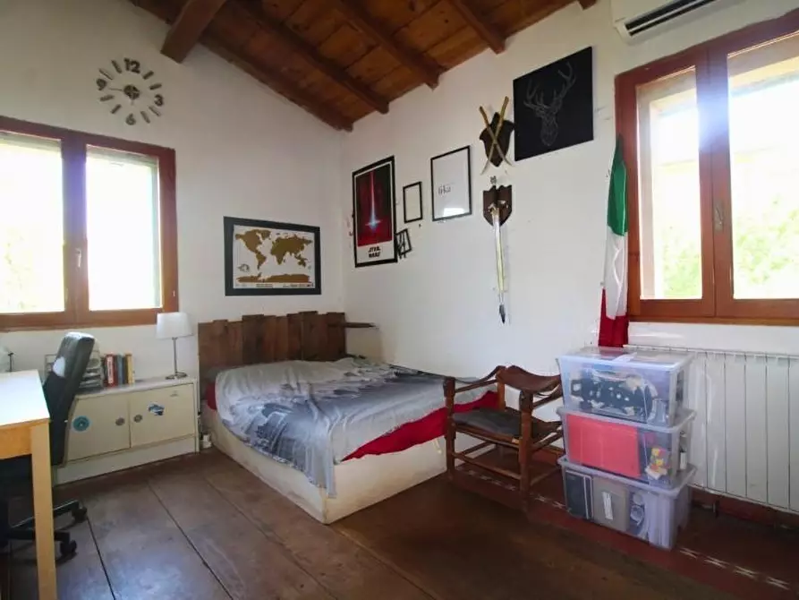 Immagine 47 di Villa in vendita  a San Giuliano Terme