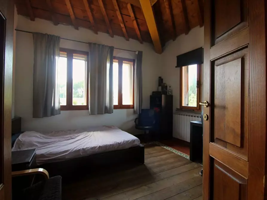 Immagine 57 di Villa in vendita  a San Giuliano Terme