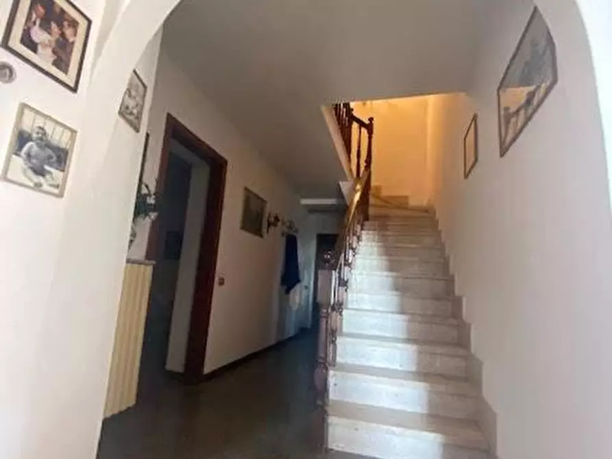 Immagine 10 di Casa indipendente in vendita  a Ortonovo