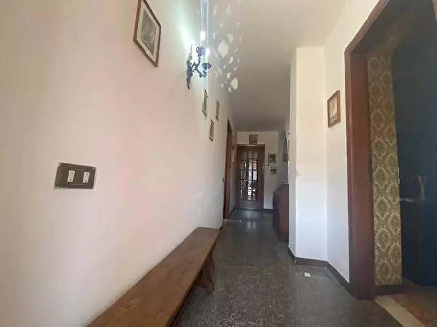 Immagine 13 di Casa indipendente in vendita  a Ortonovo