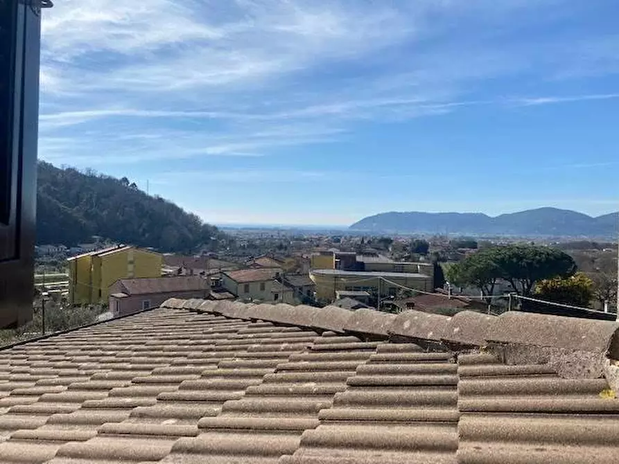Immagine 15 di Casa indipendente in vendita  a Ortonovo