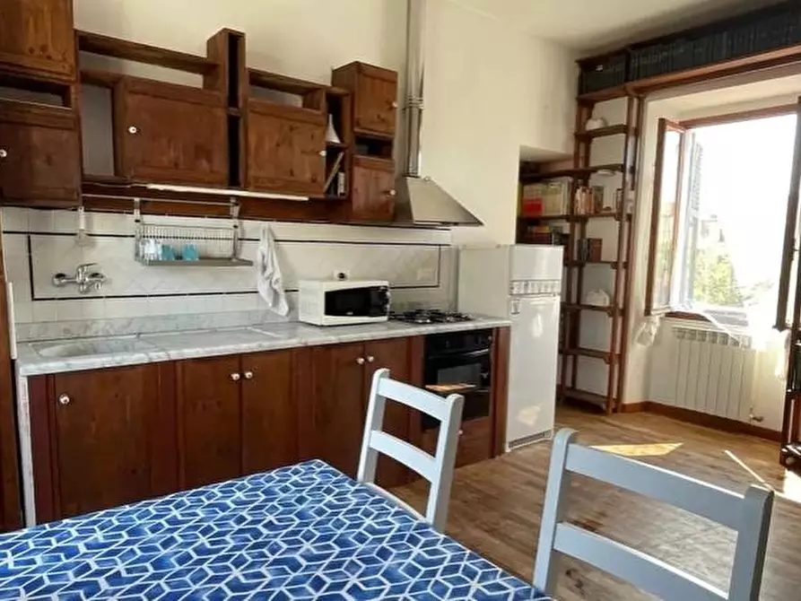 Immagine 5 di Appartamento in vendita  a Sarzana