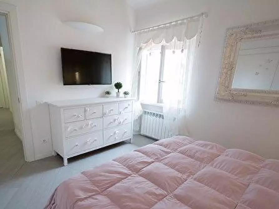 Immagine 12 di Appartamento in vendita  a Massa