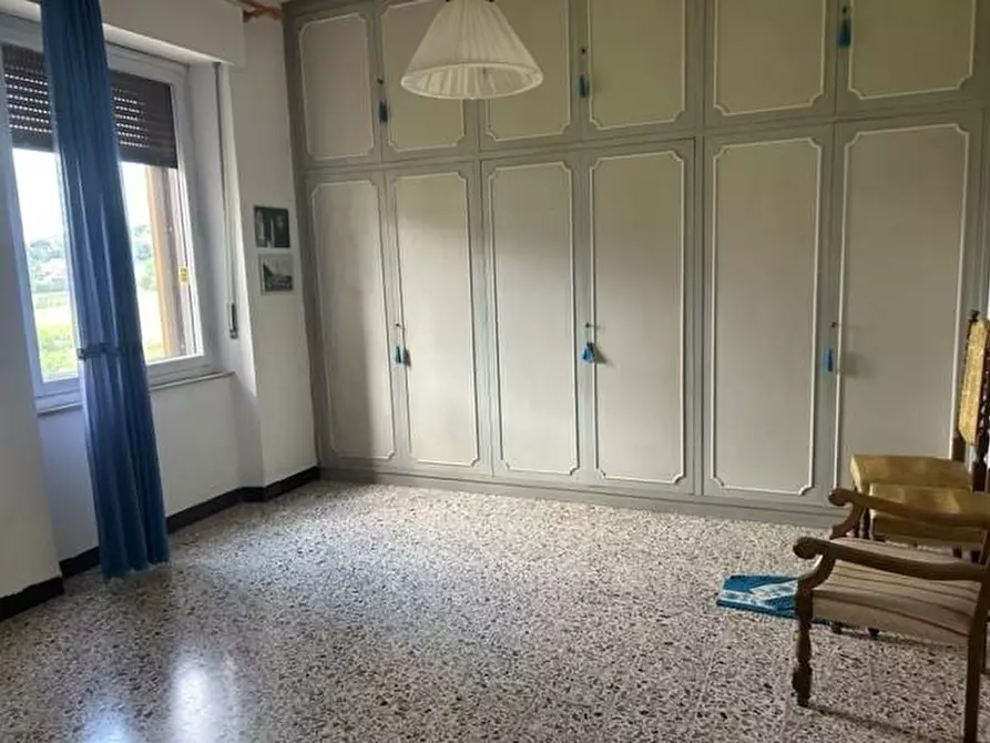 Immagine 5 di Appartamento in vendita  a Siena