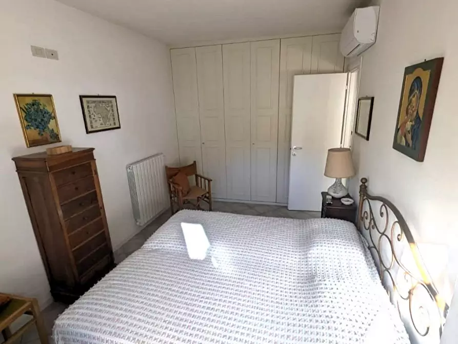 Immagine 16 di Appartamento in vendita  a Massa