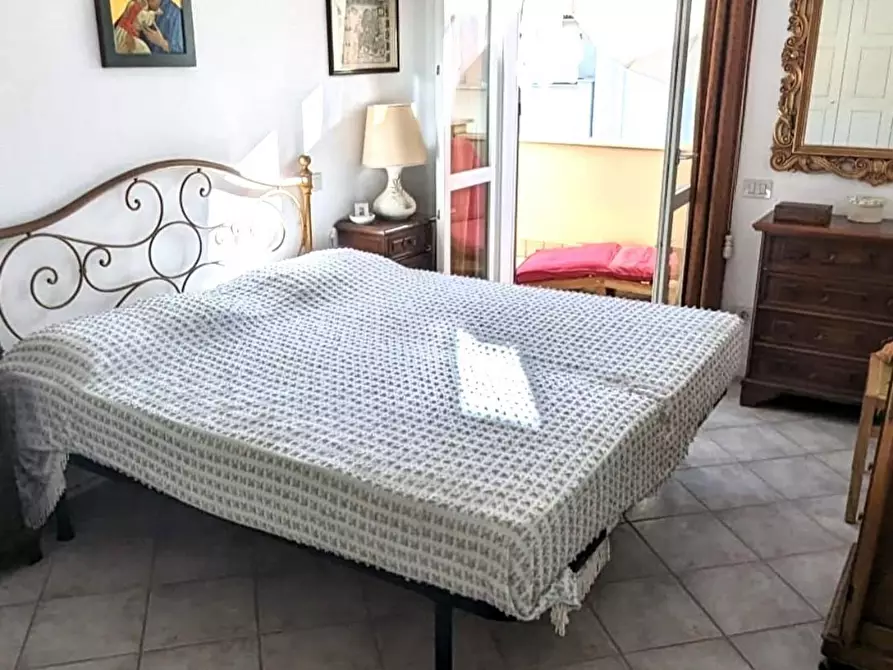 Immagine 7 di Appartamento in vendita  a Massa