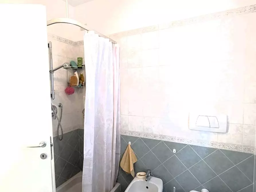 Immagine 15 di Appartamento in vendita  a Massa