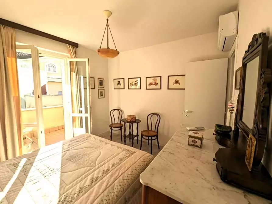 Immagine 9 di Appartamento in vendita  a Massa