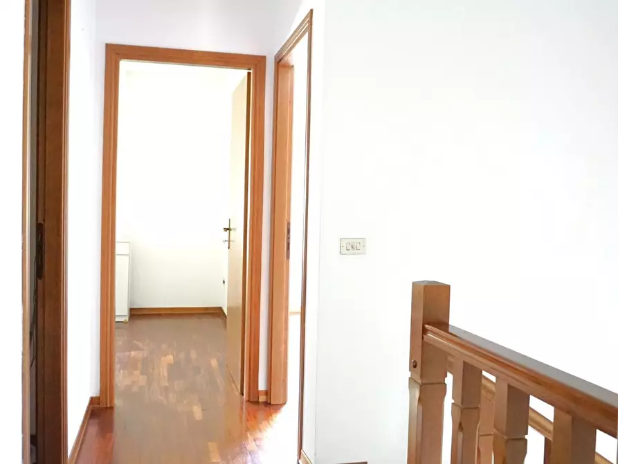 Immagine 9 di Appartamento in vendita  a Pontedera