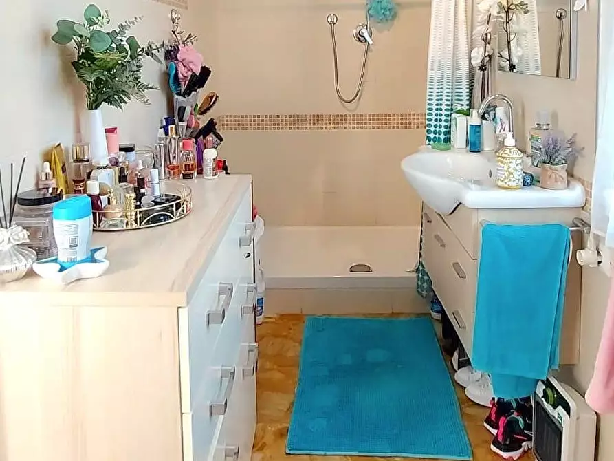 Immagine 23 di Casa bifamiliare in vendita  a Carrara