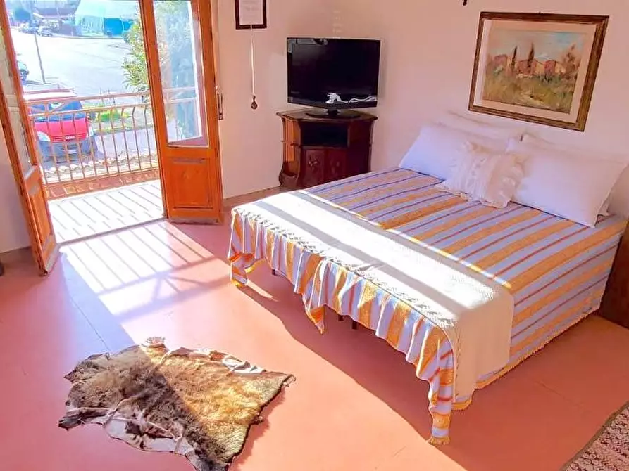 Immagine 30 di Casa bifamiliare in vendita  a Carrara