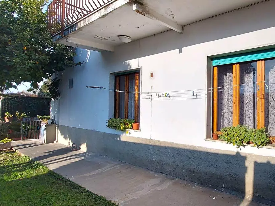 Immagine 5 di Casa bifamiliare in vendita  a Carrara