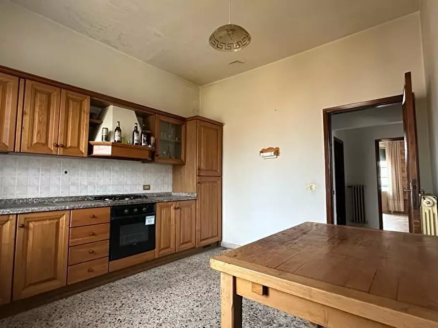 Immagine 5 di Appartamento in vendita  a Pisa