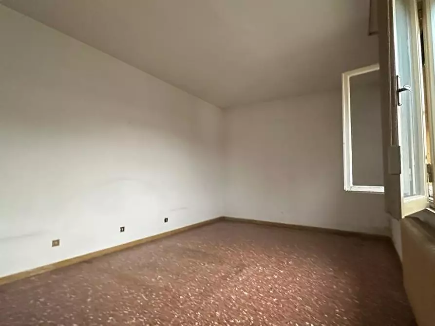 Immagine 21 di Appartamento in vendita  a Pisa