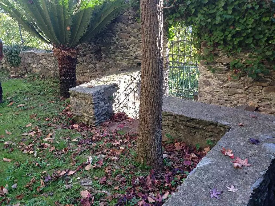 Immagine 12 di Casa semindipendente in vendita  a Ameglia