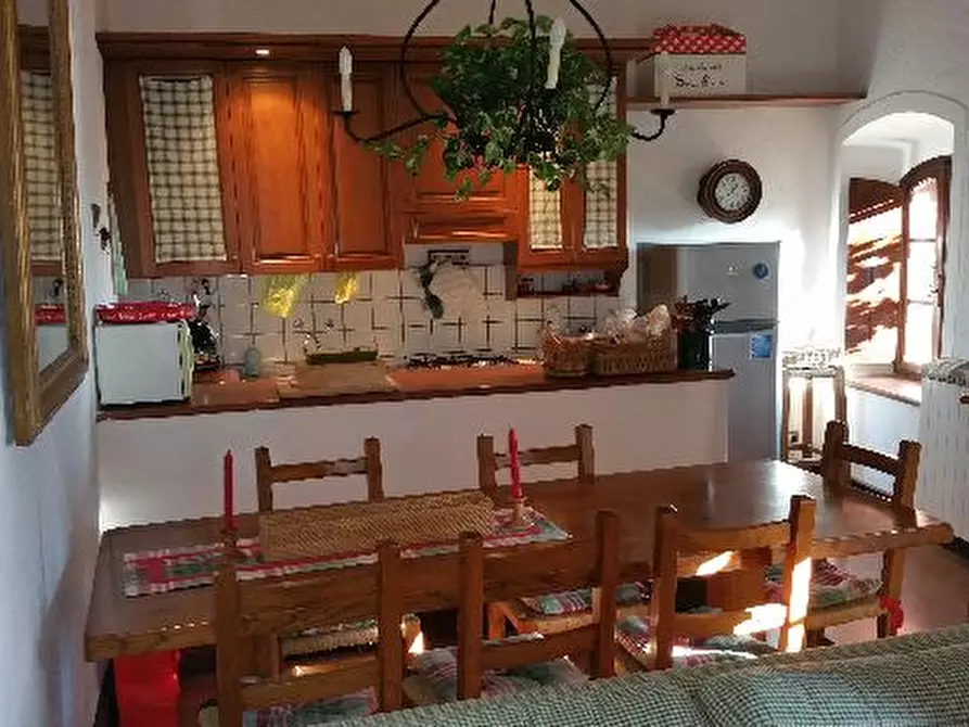 Immagine 4 di Casa semindipendente in vendita  a Ameglia