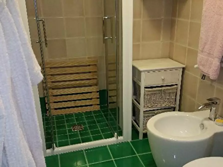 Immagine 7 di Casa semindipendente in vendita  a Ameglia