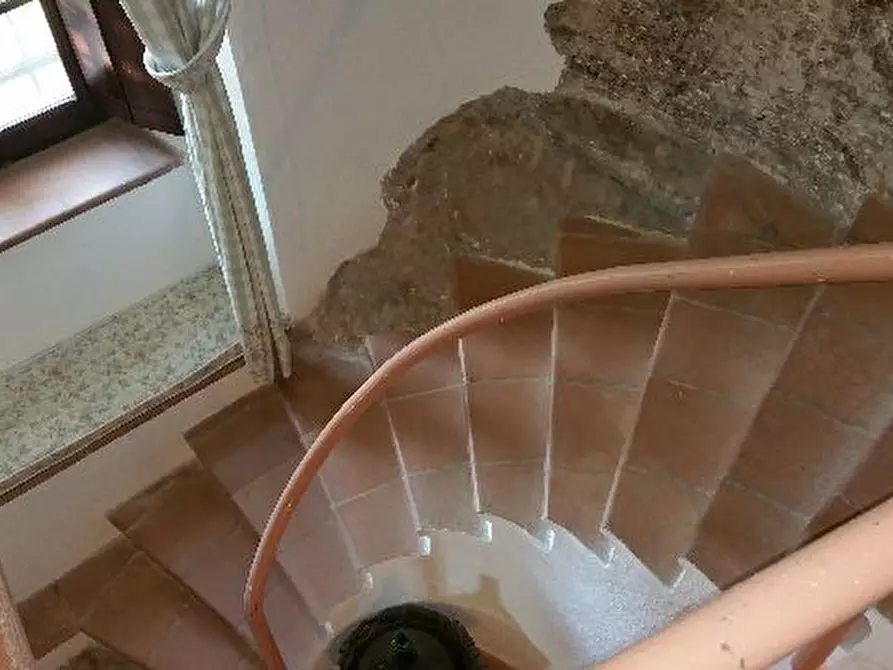 Immagine 8 di Casa semindipendente in vendita  a Ameglia