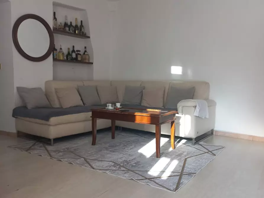 Immagine 2 di Casa semindipendente in vendita  a Arcola