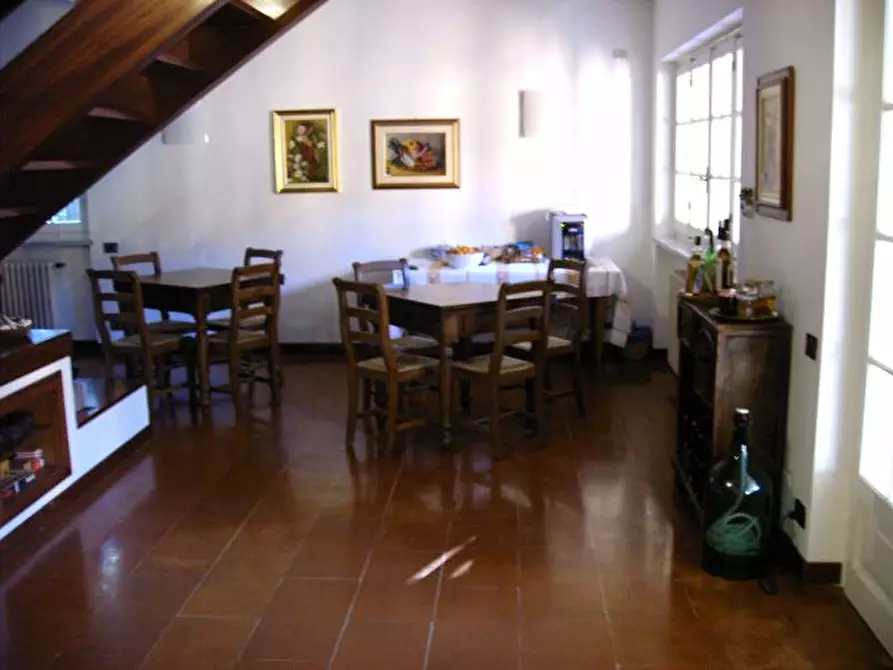 Immagine 12 di Villa in vendita  a Carrara