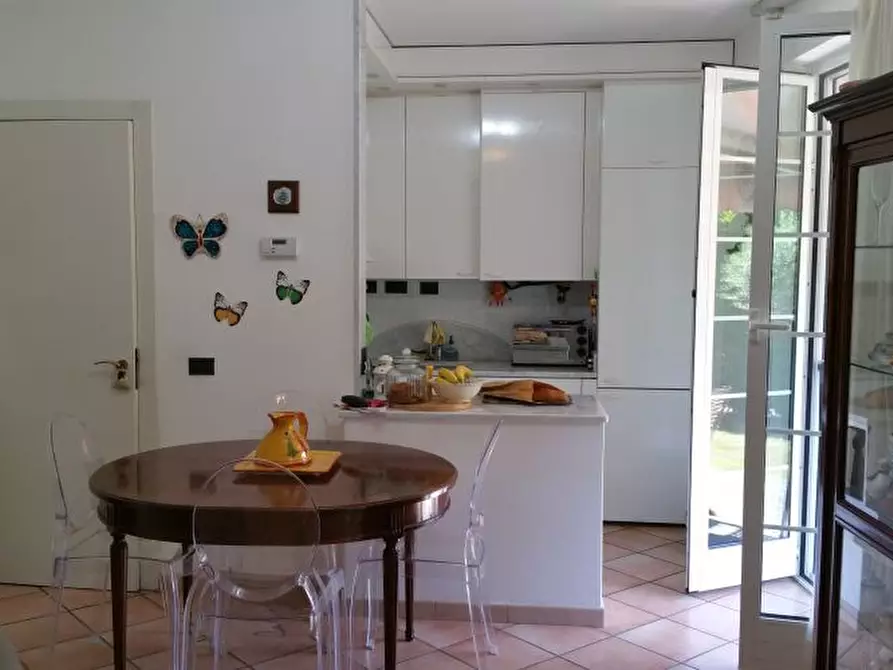 Immagine 3 di Appartamento in vendita  a Ameglia