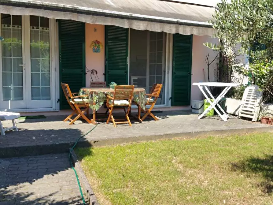 Immagine 2 di Appartamento in vendita  a Ameglia