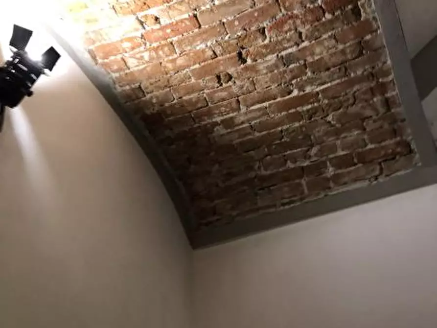 Immagine 15 di Appartamento in vendita  a Sarzana