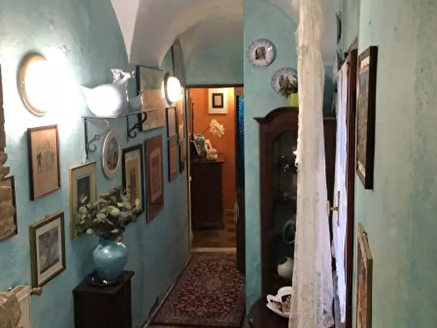 Immagine 11 di Appartamento in vendita  a Sarzana