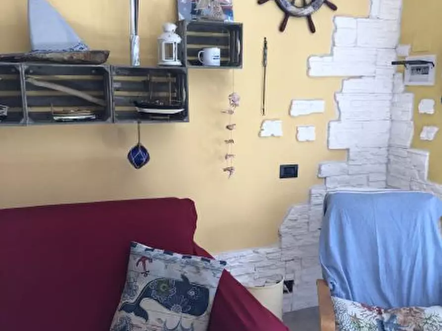 Immagine 3 di Appartamento in vendita  a Ameglia