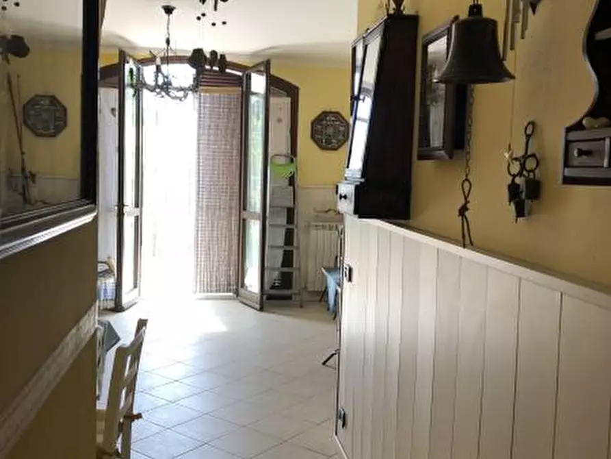 Immagine 6 di Appartamento in vendita  a Ameglia