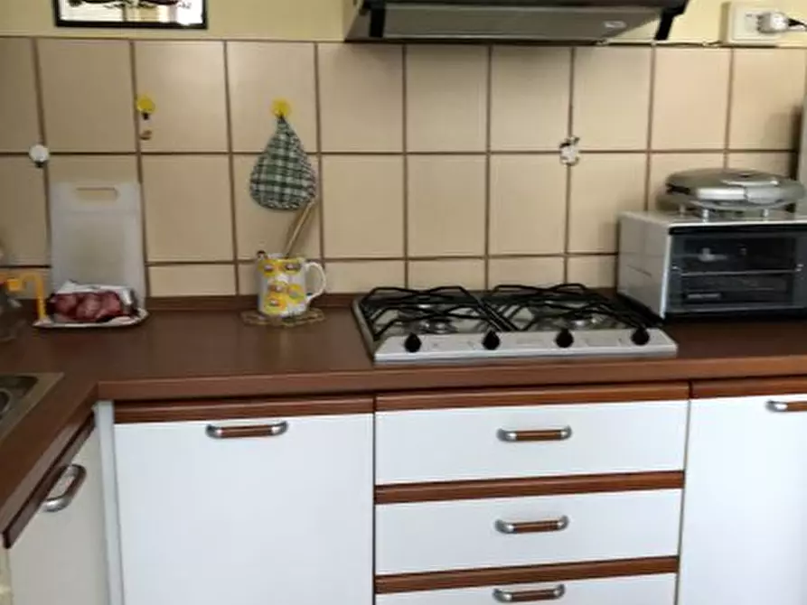 Immagine 3 di Appartamento in vendita  a Lerici