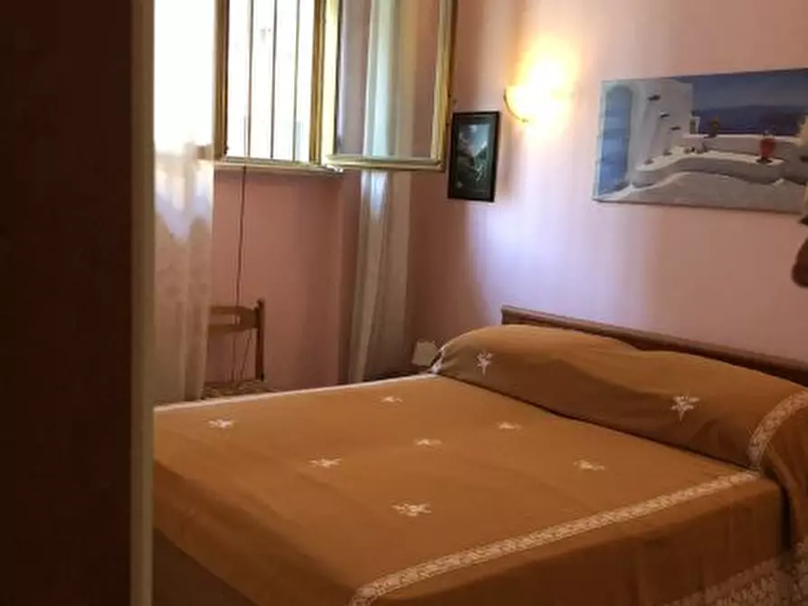 Immagine 5 di Appartamento in vendita  a Lerici