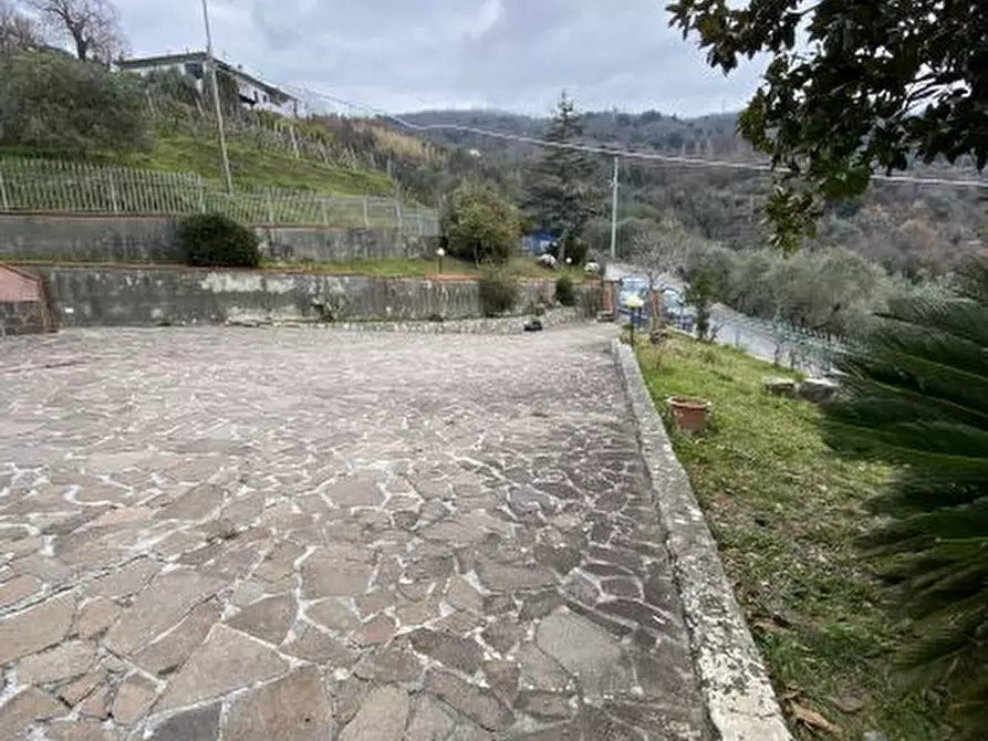 Immagine 21 di Casa indipendente in vendita  a Sarzana