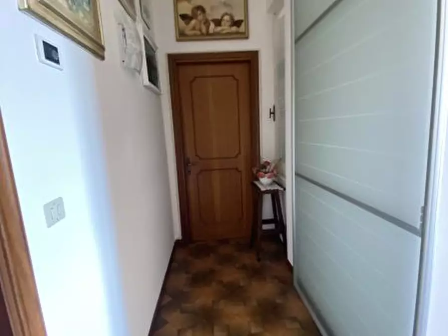 Immagine 13 di Appartamento in vendita  a Ameglia