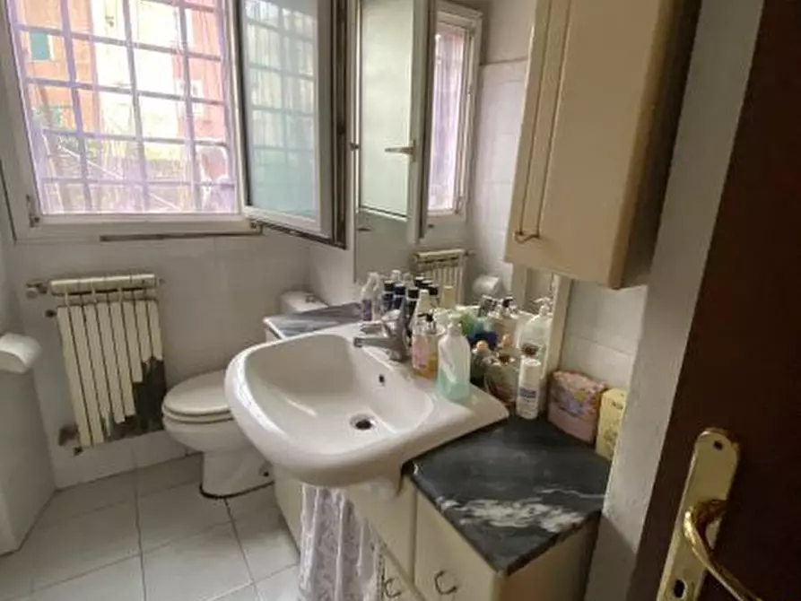 Immagine 11 di Appartamento in vendita  a Lerici