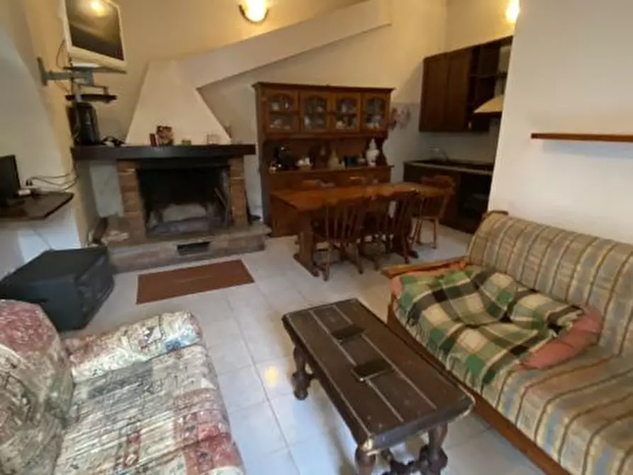 Immagine 2 di Appartamento in vendita  a Lerici