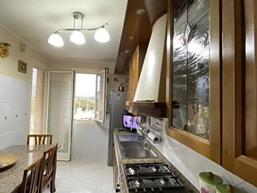 Immagine 9 di Appartamento in vendita  a Ameglia