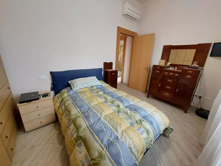 Immagine 10 di Villa in vendita  a Buti