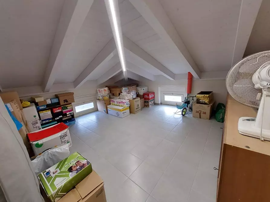 Immagine 20 di Villa in vendita  a Buti