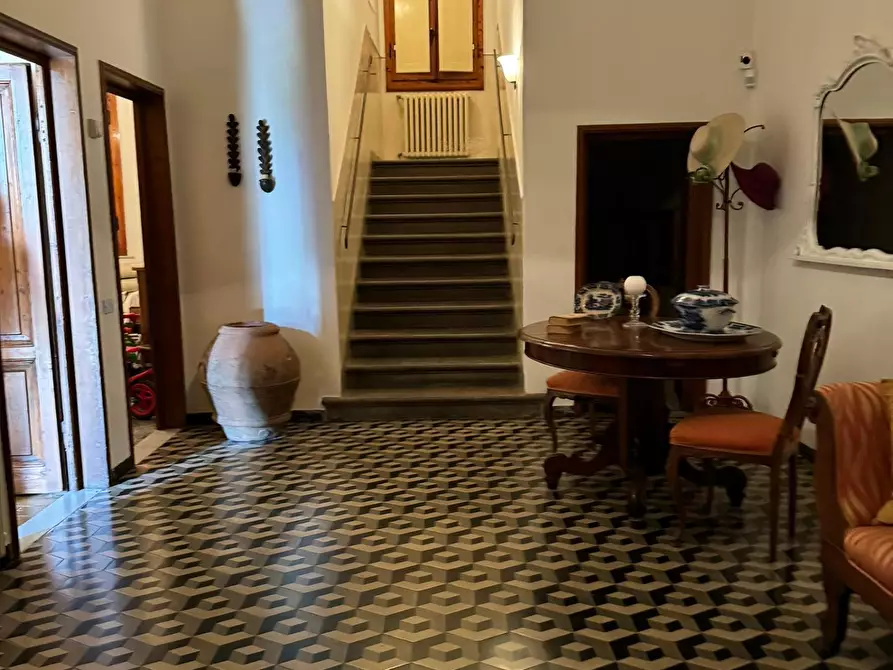 Immagine 3 di Villa in vendita  a Empoli
