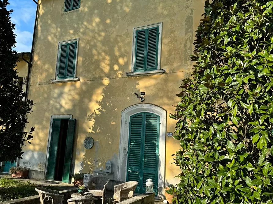 Immagine 1 di Villa in vendita  a Empoli