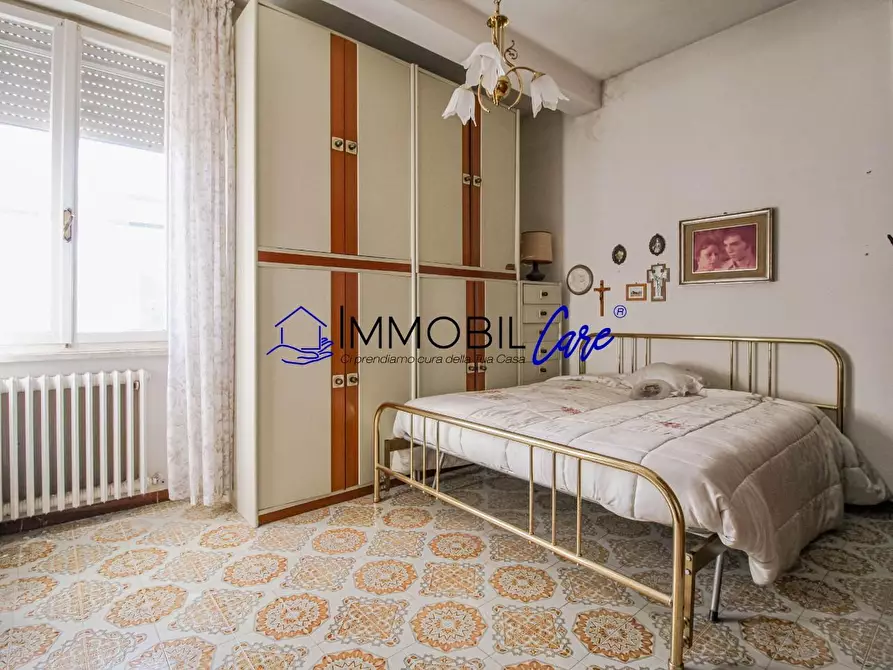 Immagine 14 di Appartamento in vendita  a Livorno