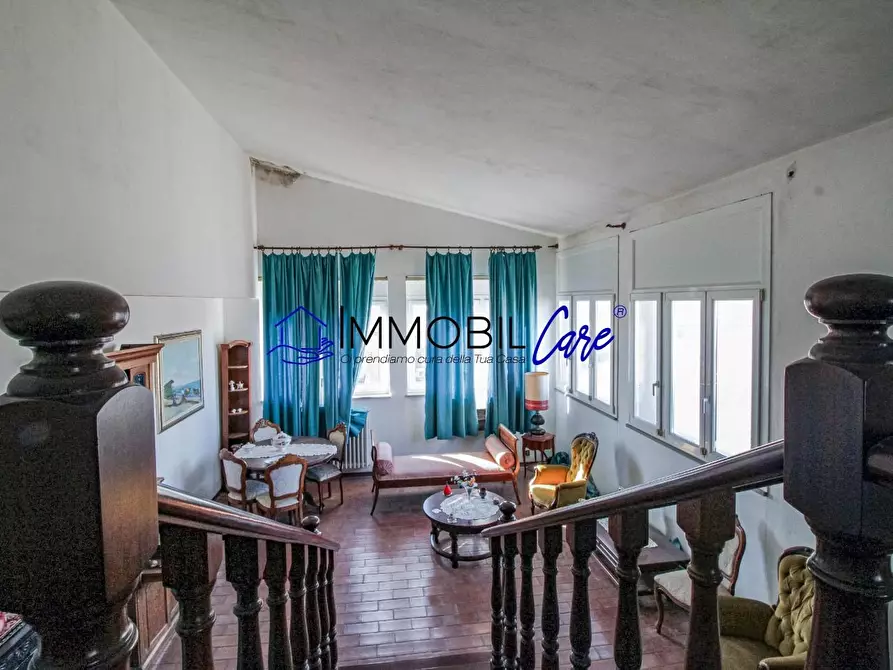 Immagine 8 di Appartamento in vendita  a Livorno