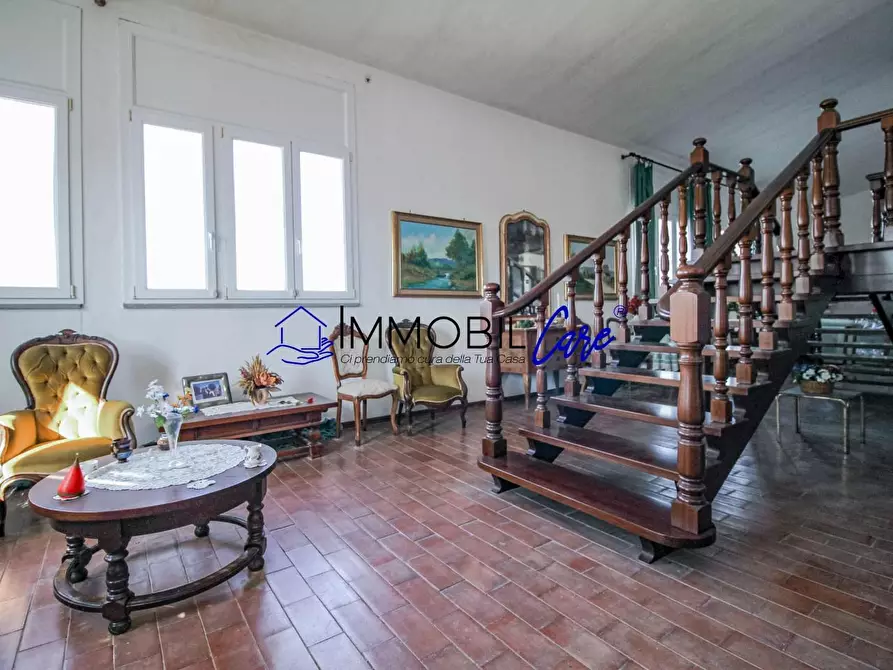 Immagine 2 di Appartamento in vendita  a Livorno